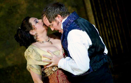 Anthony Michaels-Moore and Claire Rutter in Catherine Malfitano's production of Puccini's <em>Tosca</em> at The English National Opera, 2011. Photo by Mike Hoban.